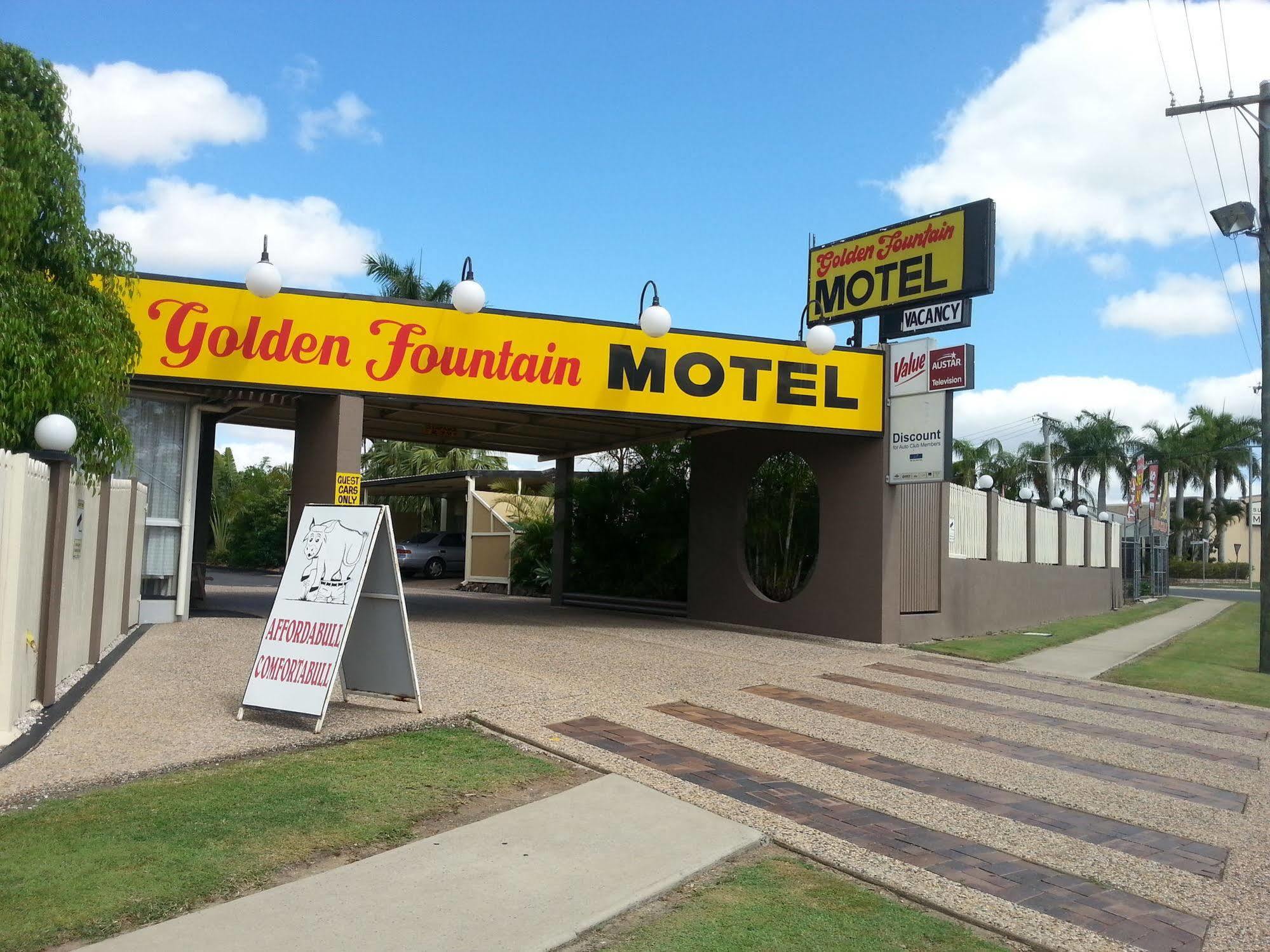 Golden Fountain Motel 록햄프턴 외부 사진